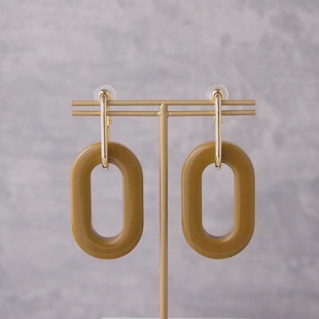 O earrings - 耳环/耳夹 - 压克力 咖啡色
