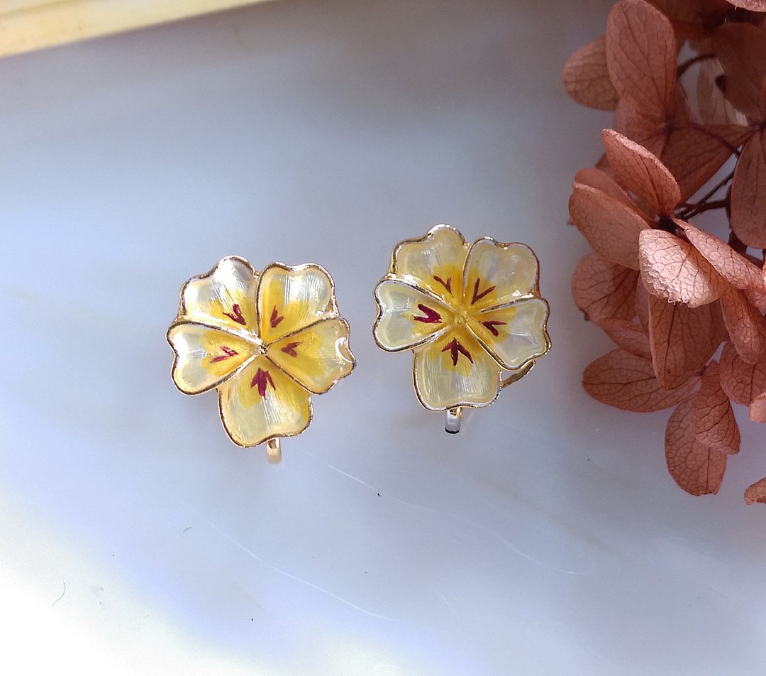 Vintage Jewelry 西洋古董饰品 堇花  花卉 小巧 优美 针式耳环 - 耳环/耳夹 - 其他金属 金色
