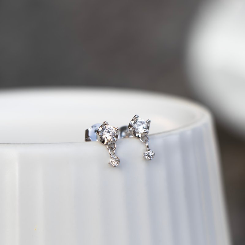 【春夏推荐】晃晃锆钻 纯银耳环 可改耳夹 - 耳环/耳夹 - 纯银 