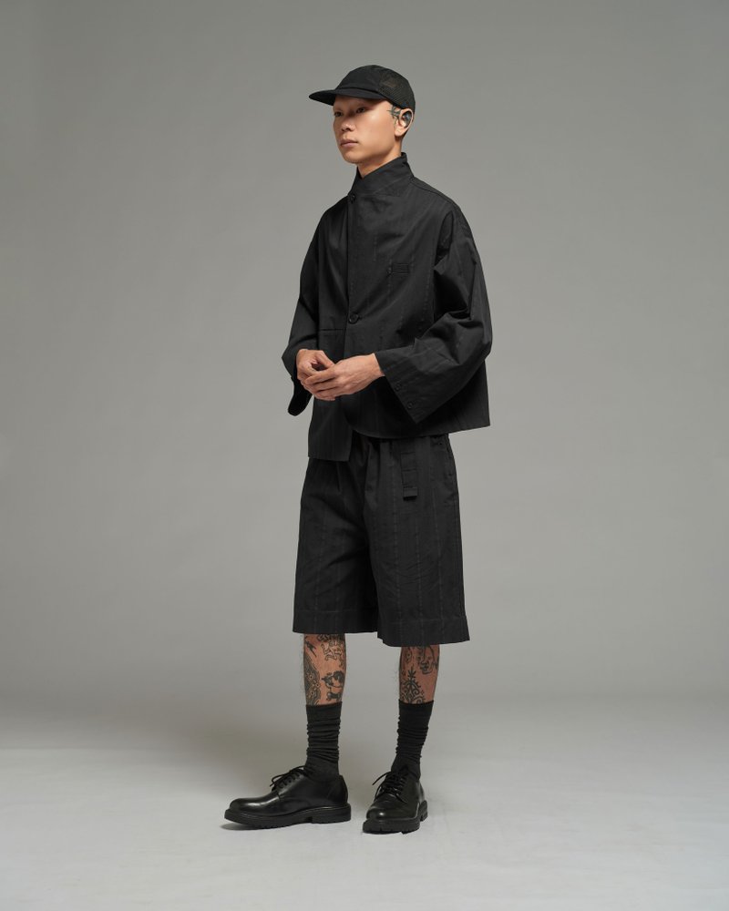 男女同款：不对称西装外套 (黑色条纹) - 男装西装外套 - 棉．麻 黑色