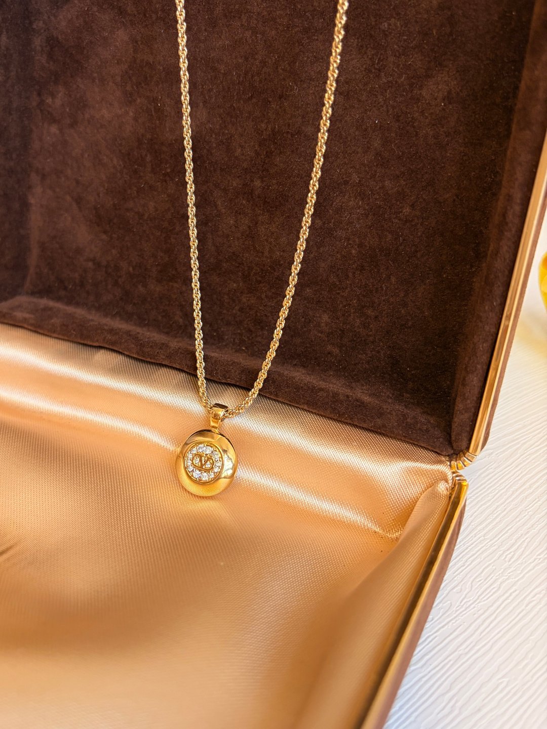 中古正品 Valentino V logo 水钻镀金项链颈链华伦天奴礼物古董珠宝 - 项链 - 其他金属 金色