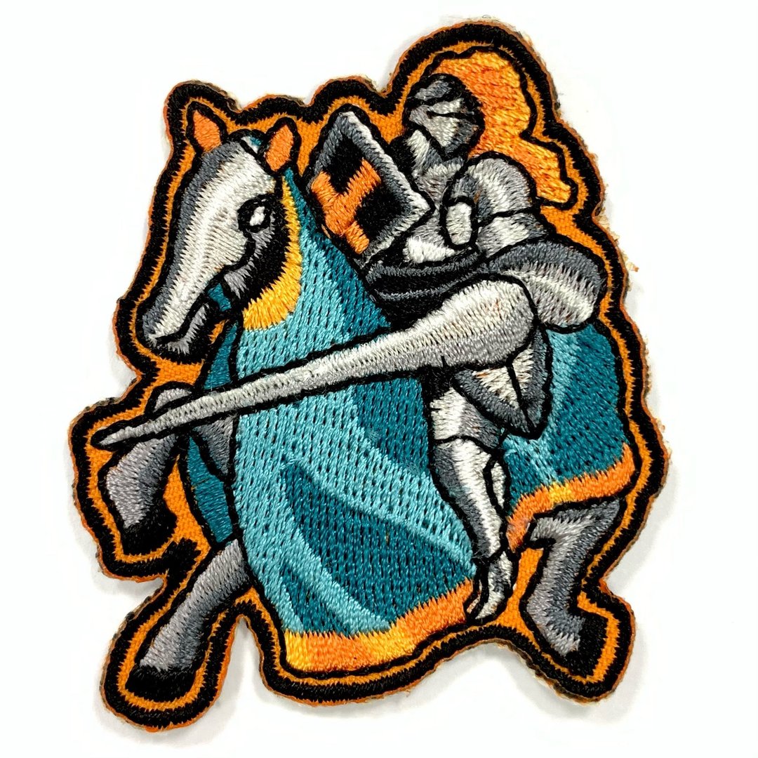 铁甲武士 欧洲刺绣贴布 中古世纪 黑骑士 电绣贴 背胶补丁 背胶刺 - 徽章/别针 - 绣线 多色