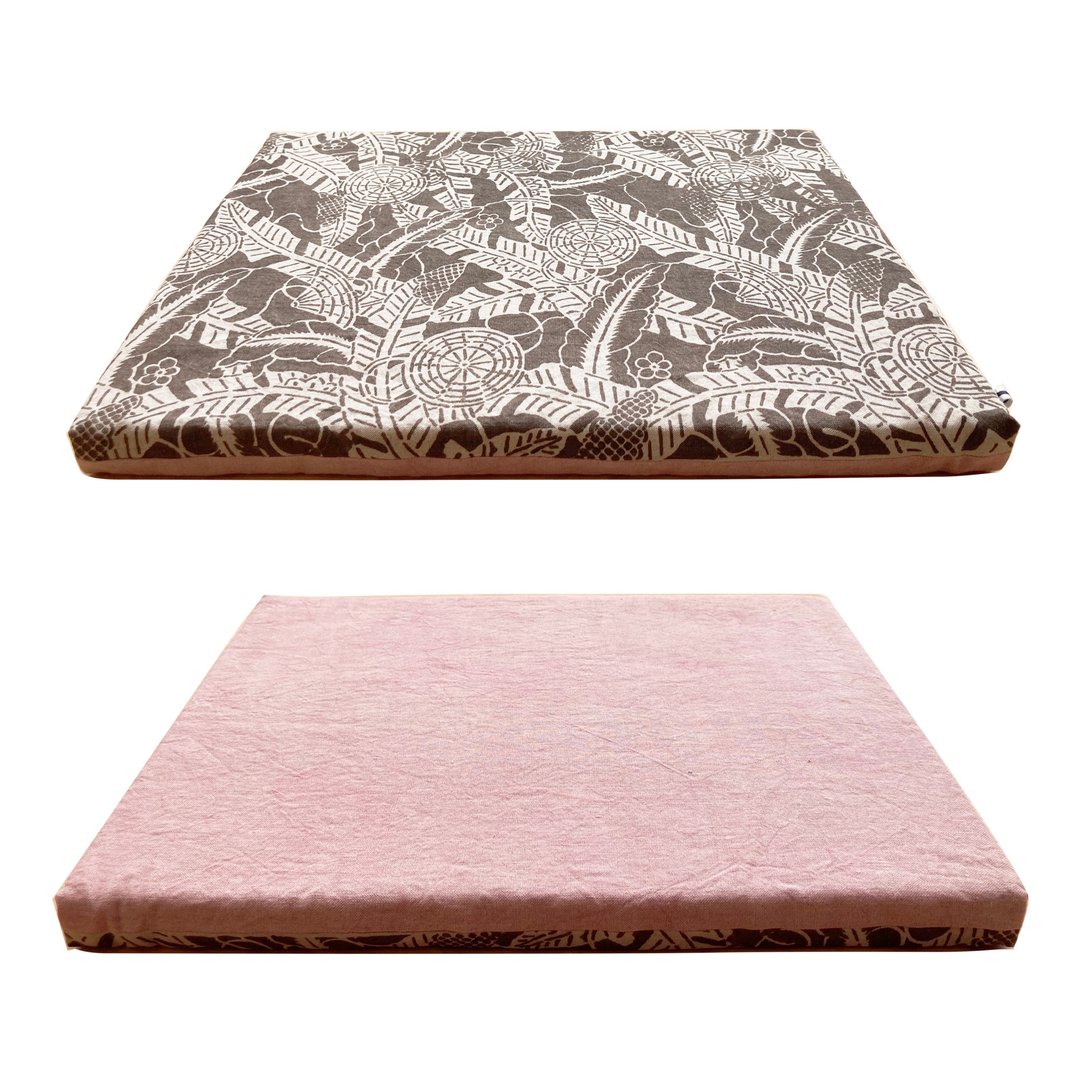 R-Zabuton Rectangle Cushion Bingata Katagami Cedar dyed, 35x44.5cm/13.7x17.5 in - 枕头/抱枕 - 棉 卡其色