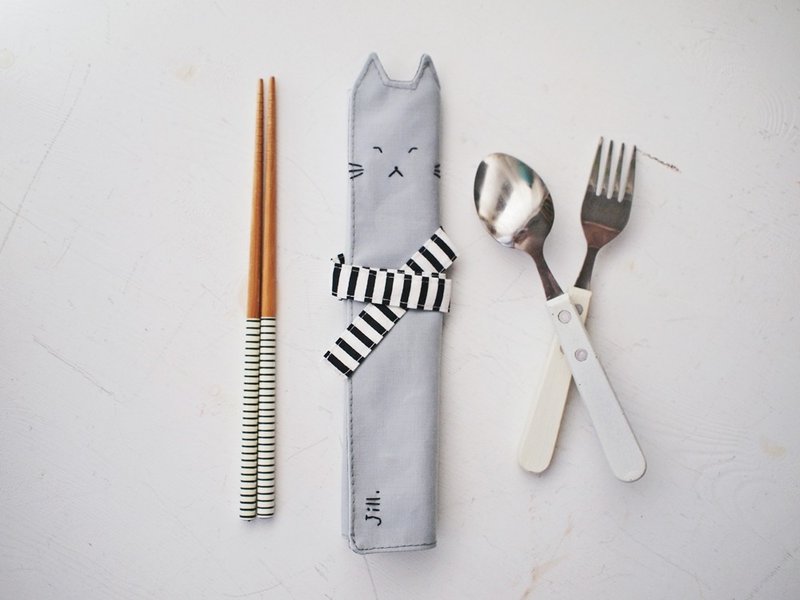 hairmo骄傲猫环保筷套/餐具袋/笔袋-浅灰(绑带条纹或点点) - 筷子/筷架 - 棉．麻 灰色