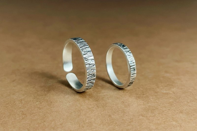 直木纹银戒/纯银戒指/情侣对戒/手作金工/定制化商品 - 戒指 - 纯银 