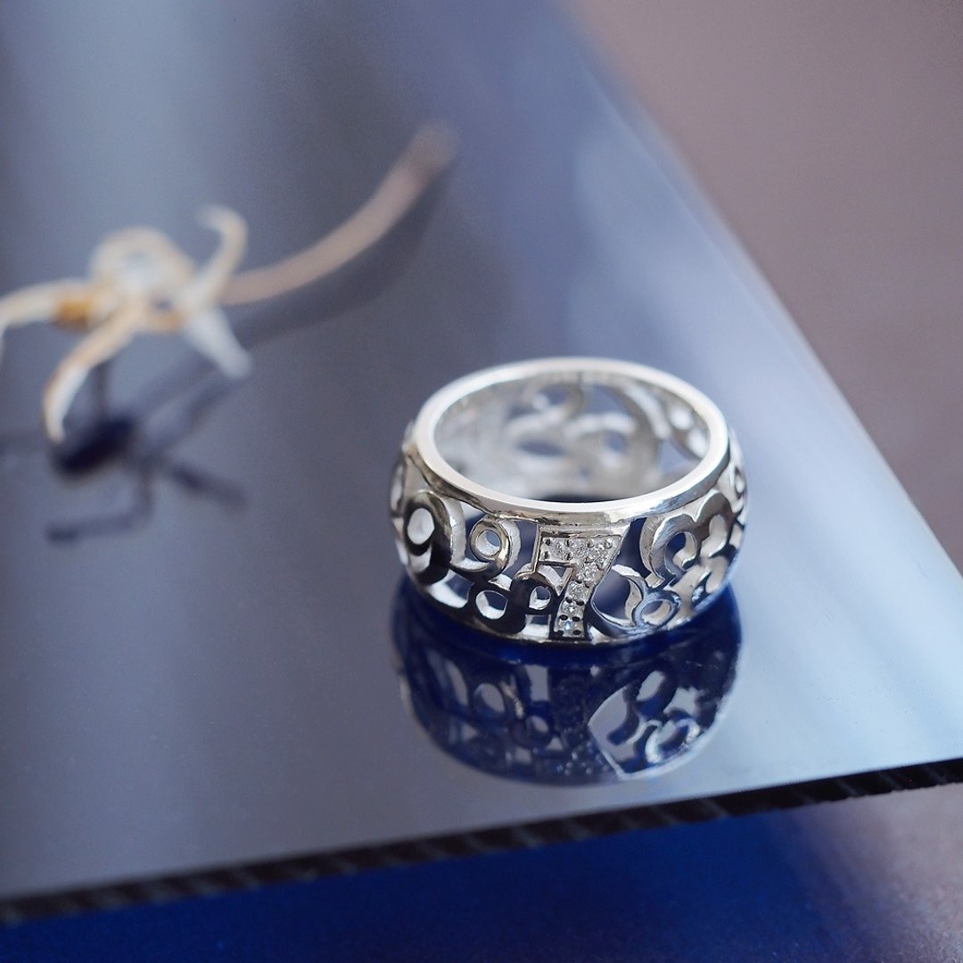 Number watermark ring Silver 925 - 戒指 - 其他金属 灰色