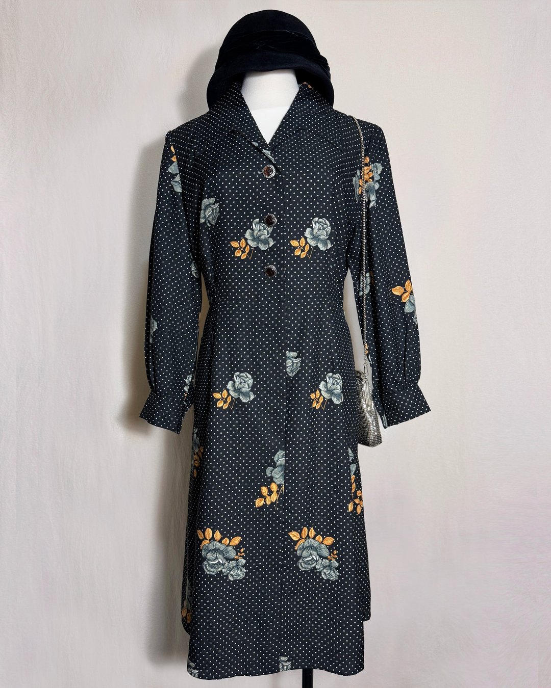 复古领点点花朵长袖古着洋装/ 国外带回 VINTAGE - 洋装/连衣裙 - 聚酯纤维 黑色