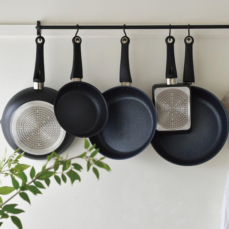 【日本北陆hokua】CENOTE蓝钻IH不沾锅28cm可用金属铲/不挑炉具 - 厨房用具 - 铝合金 蓝色