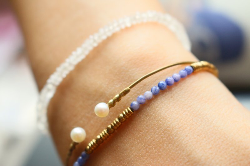 <☞ HAND IN HAND ☜> （苏打石，天河石）-加法 手环 (0655) - 手链/手环 - 宝石 蓝色