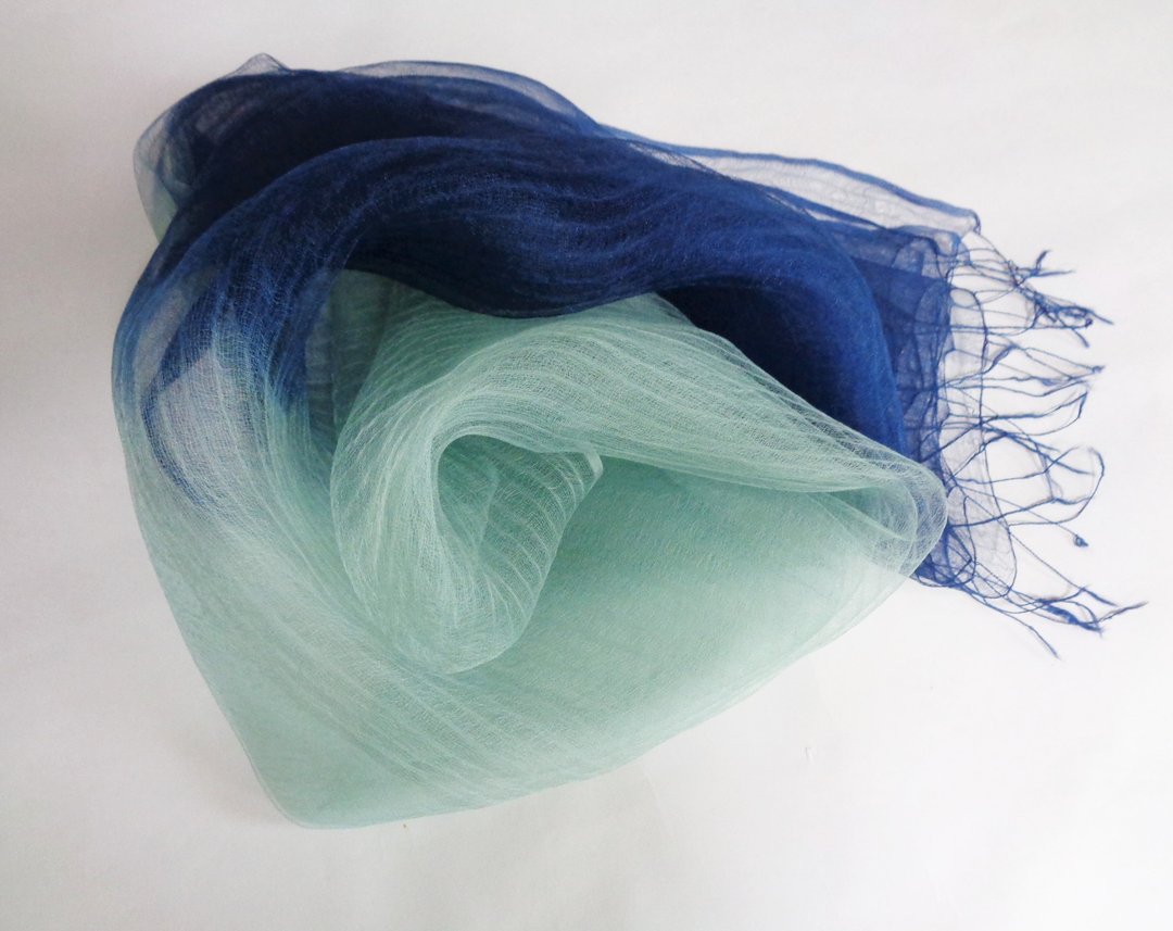 Indigo dyeing, vegetable dyeing, domestic silk, organdy, large-sized long stole, grass dew - 丝巾 - 其他材质 蓝色
