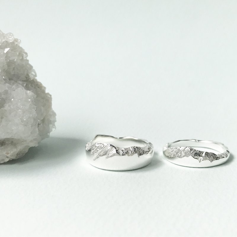 山峦戒指 Mountain range Ring 情侣送礼 925纯银 - 戒指 - 其他金属 银色