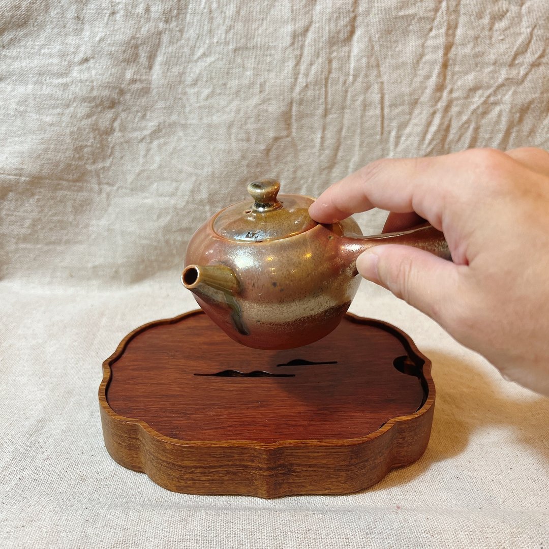 柴烧苹果金彩侧把茶壶 / 柴烧茶具  / 小平凡手作 - 茶具/茶杯 - 陶 