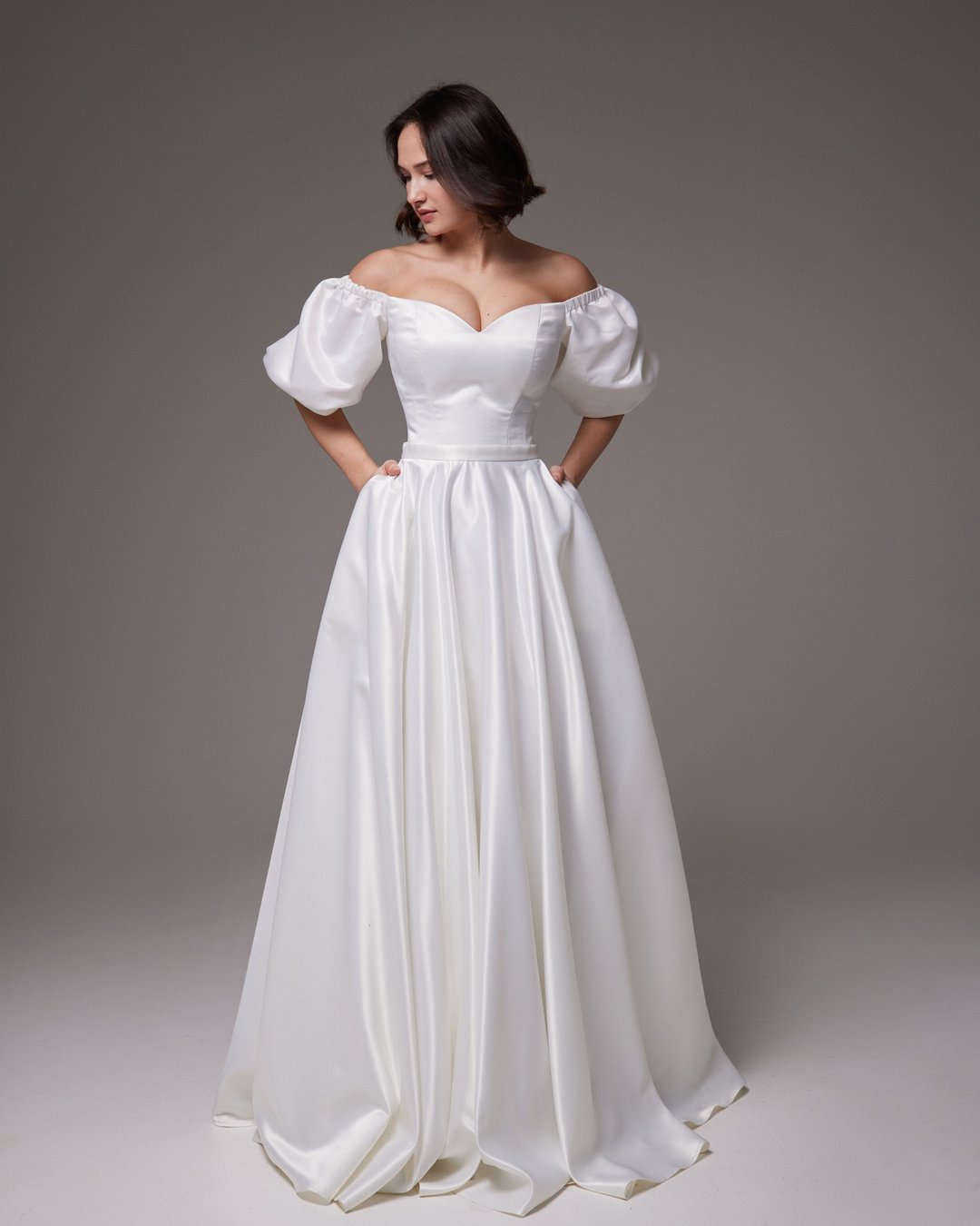 象牙白缎面婚纱、附口袋的婚纱礼服、A字婚纱 - 晚装/礼服 - 其他材质 白色