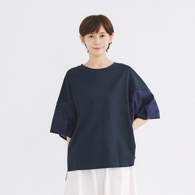 【Simply Yours】异材质拼接短袖T 蓝F - 女装 T 恤 - 棉．麻 蓝色