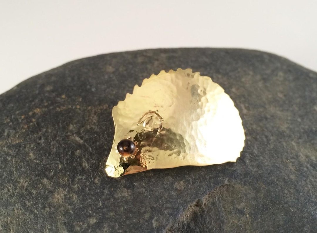 Hedgehog ☆ Brass Brooch Smoky Quartz - 胸针 - 其他金属 
