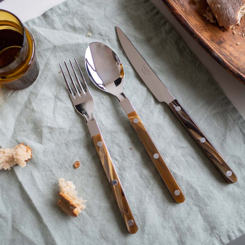 Sabre Paris-Bistrot复古酒馆-亮面不锈钢主餐汤匙-咖啡水牛 - 餐刀/叉/匙组合 - 其他金属 咖啡色