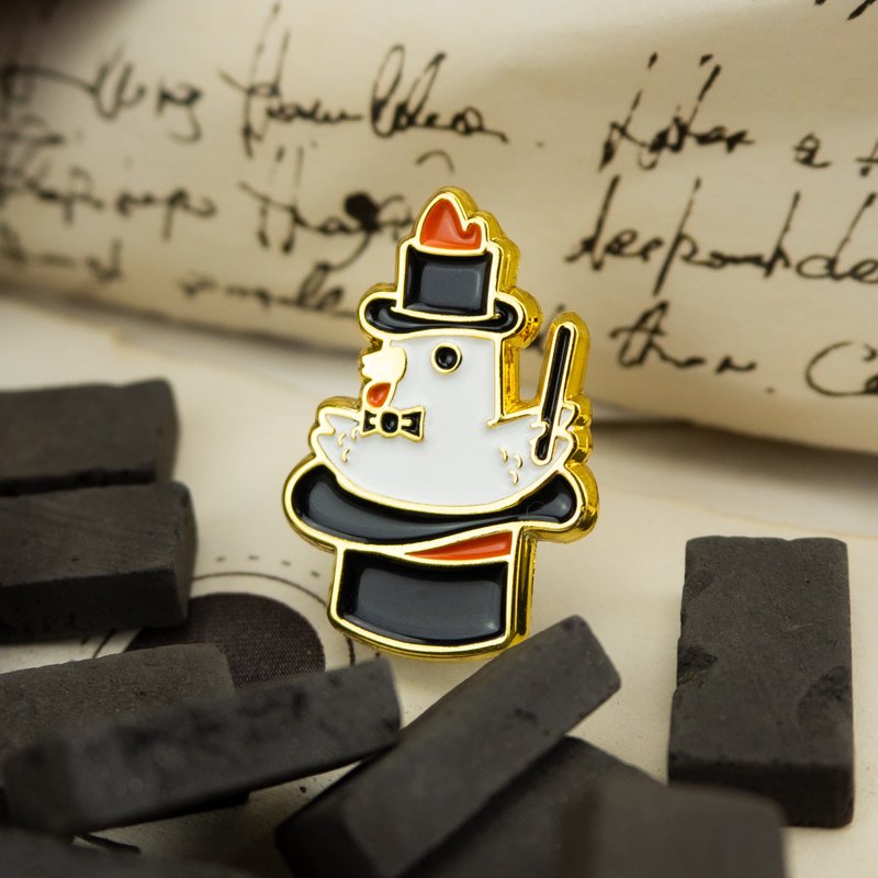 Magicken Enamel Pin - 胸针 - 其他金属 黑色