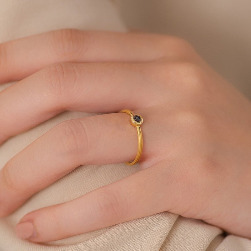 玫瑰切工黑钻18K装饰戒指 罗马式风格 - 戒指 - 宝石 黑色