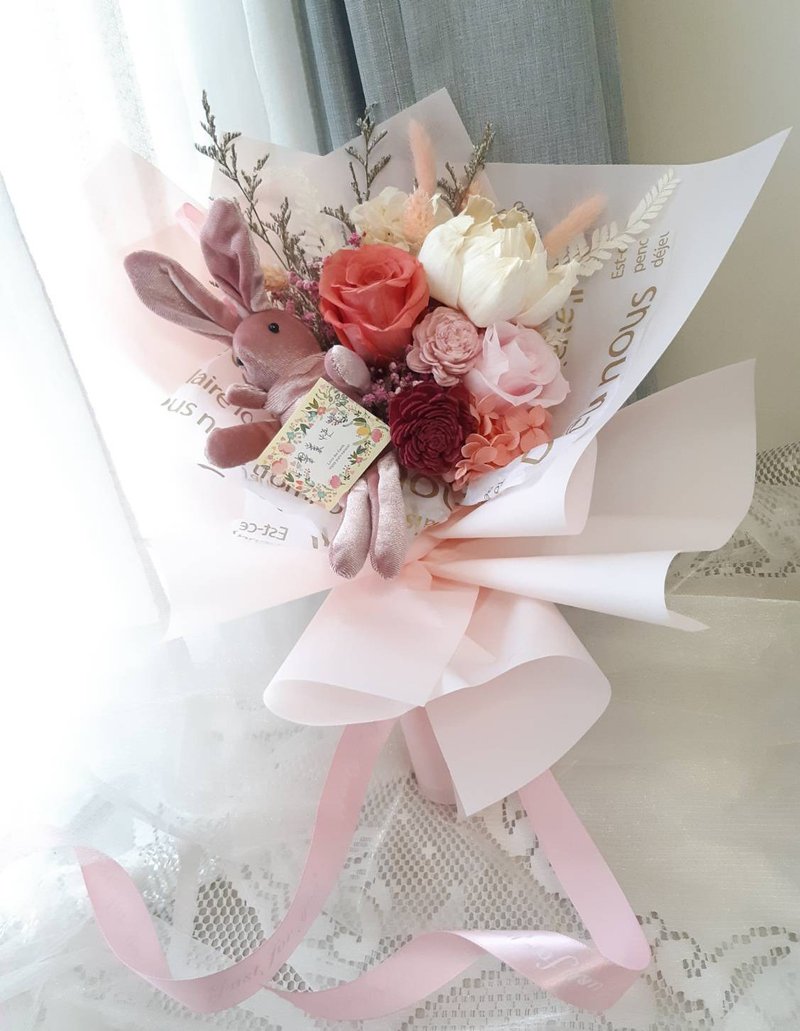 甜美粉嫩系~香氛太阳玫瑰&不凋玫瑰花束 毕业花束 情人节花束 - 干燥花/捧花 - 植物．花 粉红色