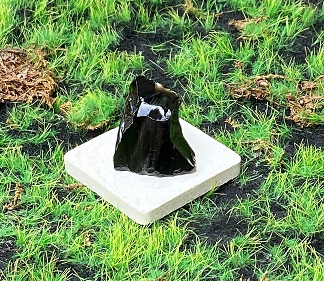黑曜石| 天然水晶矿石| 避邪保平安 | 净化负能量 | 快速出货 - 摆饰 - 水晶 黑色