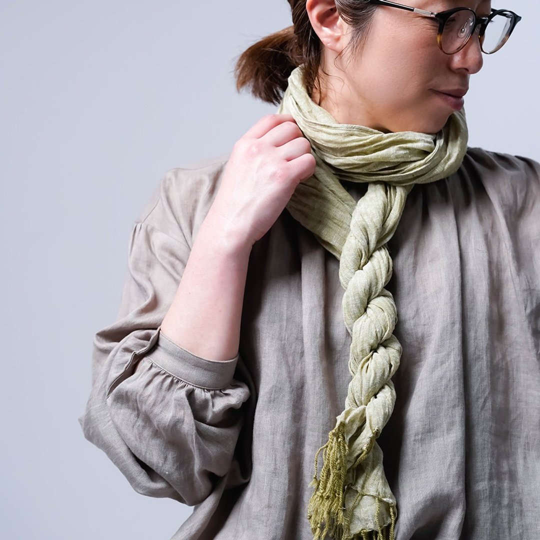 wafu [Linen stole] Best one chosen by representative Watanuki Ultimate Linen gauze stole / Citrus z004m-cts1 - 丝巾 - 棉．麻 黄色