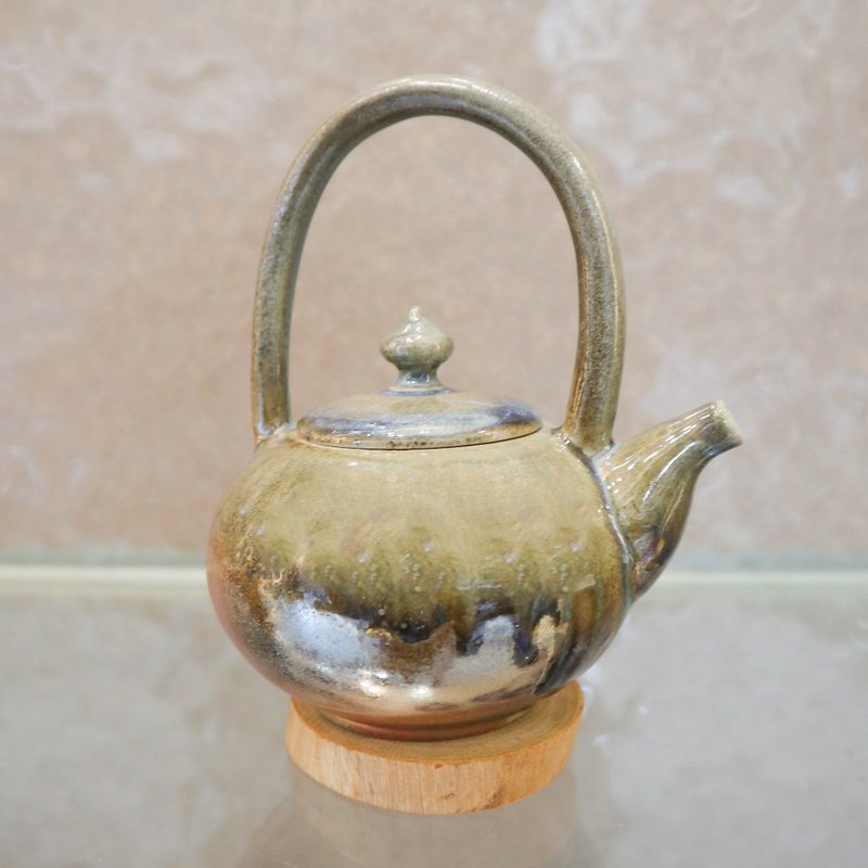 滴水穿石 手工柴烧提梁壶 柴烧壶 - 茶具/茶杯 - 陶 咖啡色