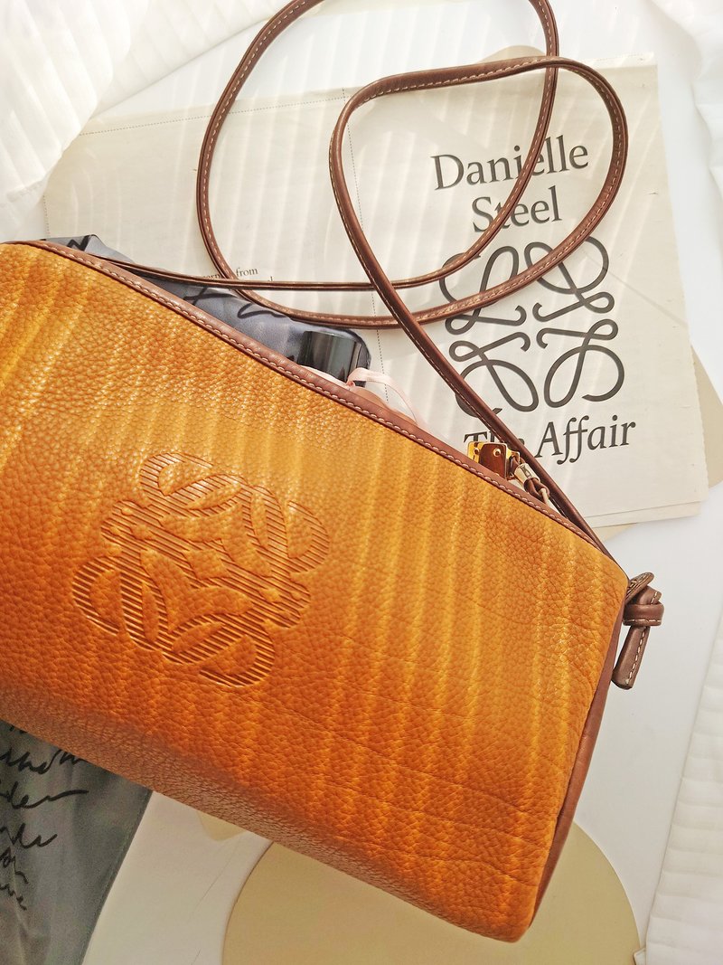 客人预订 Loewe橘卡其圆桶水桶包单肩包侧背包侧背包斜背包斜挎包 - 侧背包/斜挎包 - 真皮 橘色