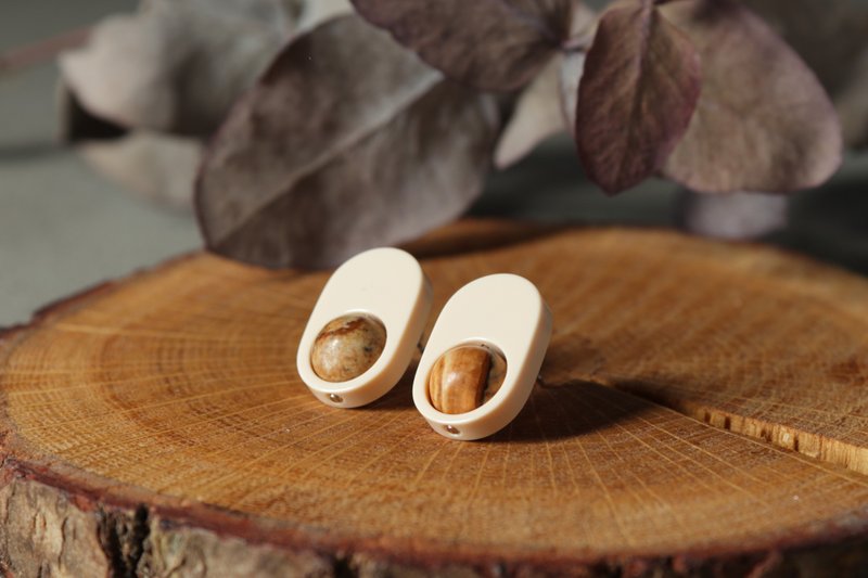 天然宝石（碧玉）耳环、手工树脂饰品 - 耳环/耳夹 - 树脂 多色