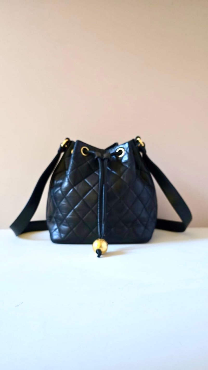 绝版中古包 Chanel古董黑色水桶包 侧背包 单肩包 斜背包 二手包 - 侧背包/斜挎包 - 真皮 黑色