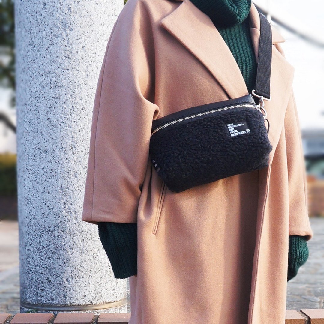 Sheepboa Synthetic Leather Minimal Sakosh - 侧背包/斜挎包 - 人造皮革 黑色