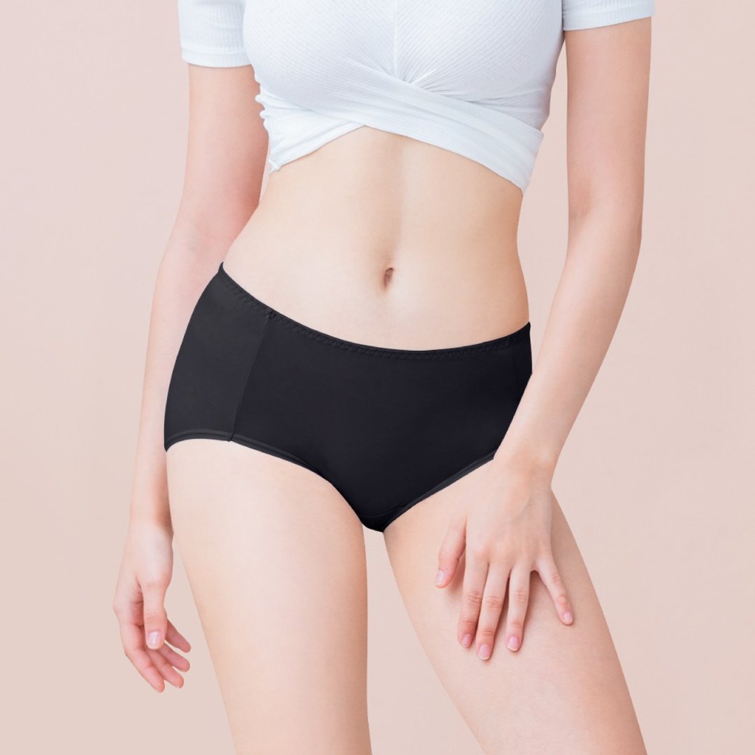 Clany可兰霓 抗菌消臭亲肤氧化锌中腰M-XL内裤  质感黑 2207-63 - 女士内衣裤 - 尼龙 黑色