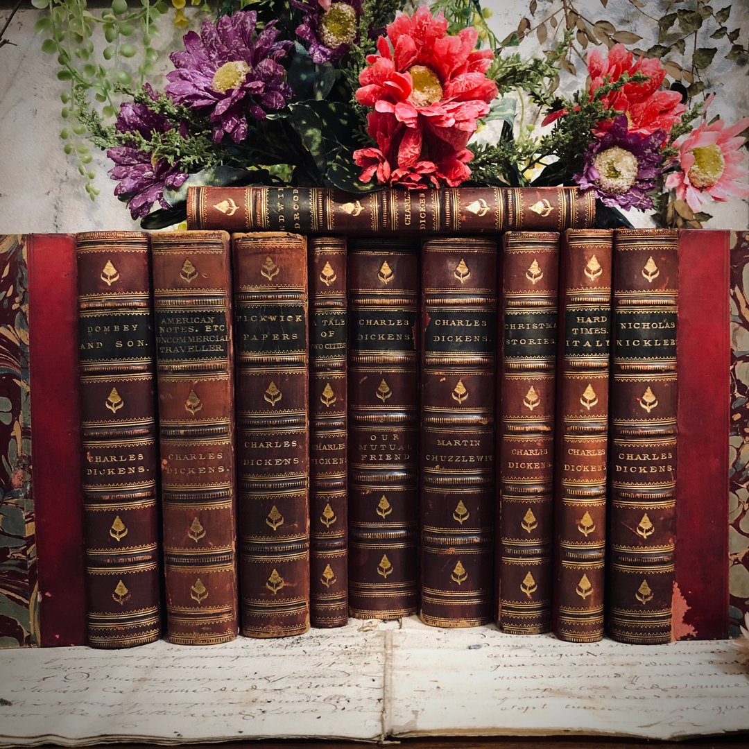 英国出版1871百年Charles Dickens精选手工半皮革版ㄧ套合售 - 其他 - 纸 红色