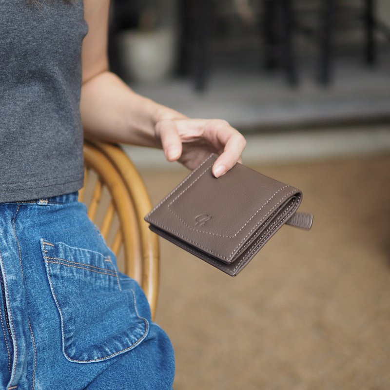 Hannah (Warm taupe) : Small leather short wallet, folded wallet - 皮夹/钱包 - 真皮 