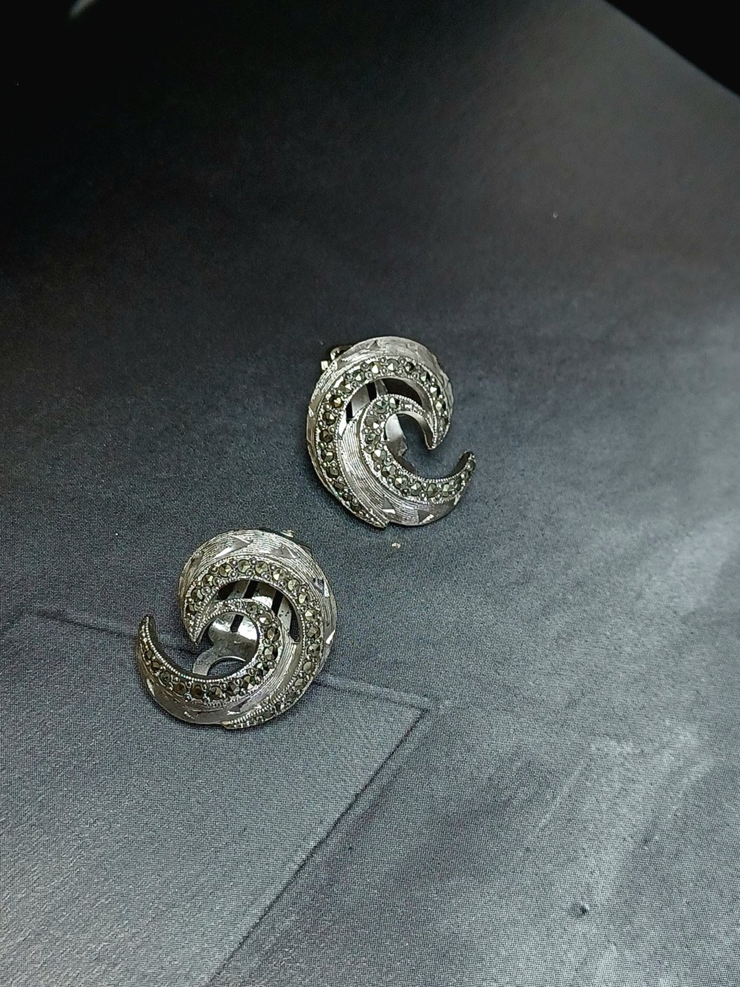 vintage jewelry  古董银制漩涡 夹式耳环 - 耳环/耳夹 - 其他金属 