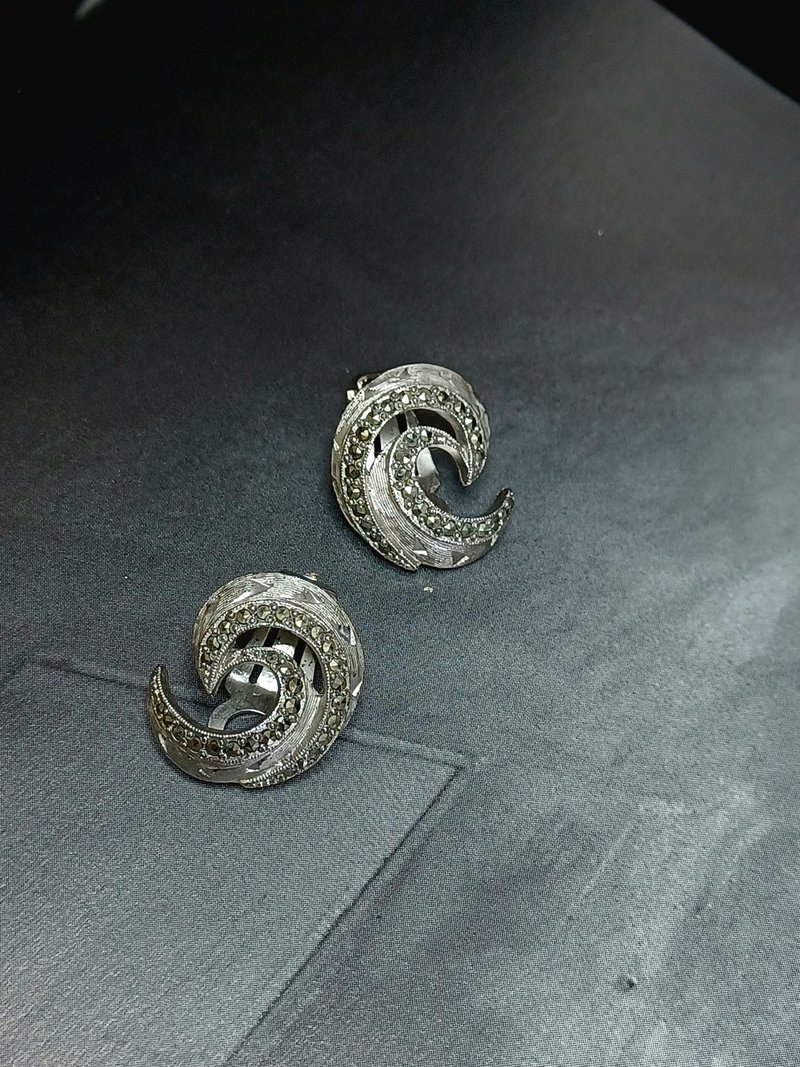 vintage jewelry  古董银制漩涡 夹式耳环 - 耳环/耳夹 - 其他金属 