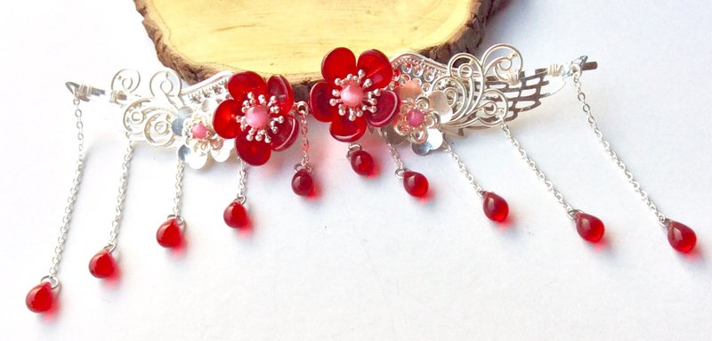 喵手作~红梅花翅形发夹一对(银底/一字夹或弹簧夹) - 发饰 - 其他材质 红色