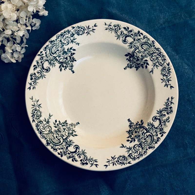 * 50886-经典法国古董深盘 Choisy-le-Roi Louis XV系列 - 盘子/餐盘/盘架 - 瓷 