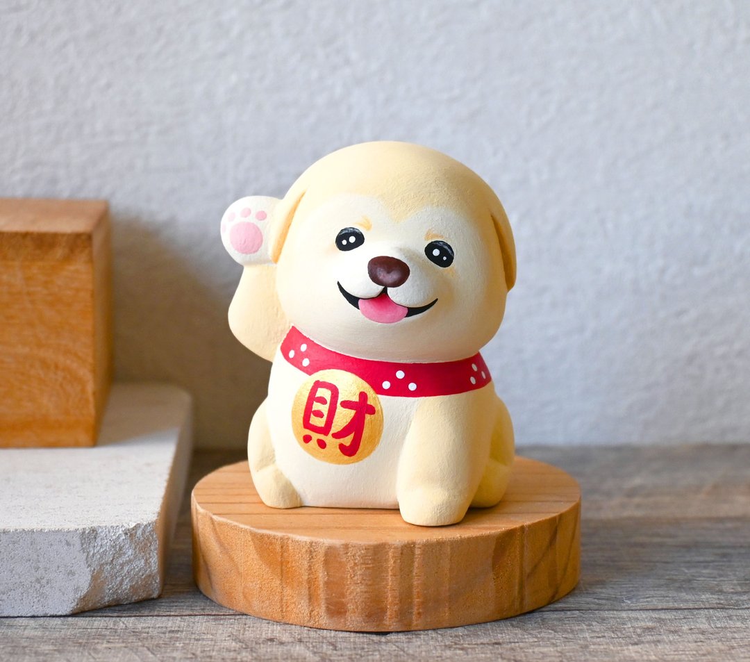 招福胖胖黄金猎犬 手工木制摆饰 疗愈小木雕公仔 名片架 - 摆饰 - 木头 卡其色