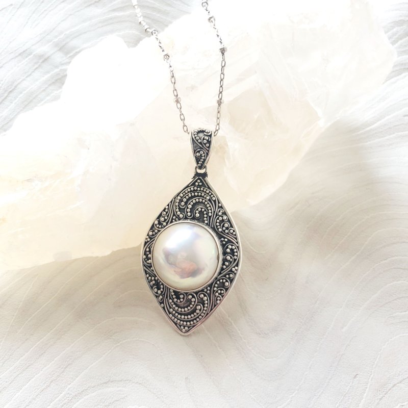 坠饰 流浪之月〈Wandering Moon〉★疗愈系列 - 项链 - 宝石 白色