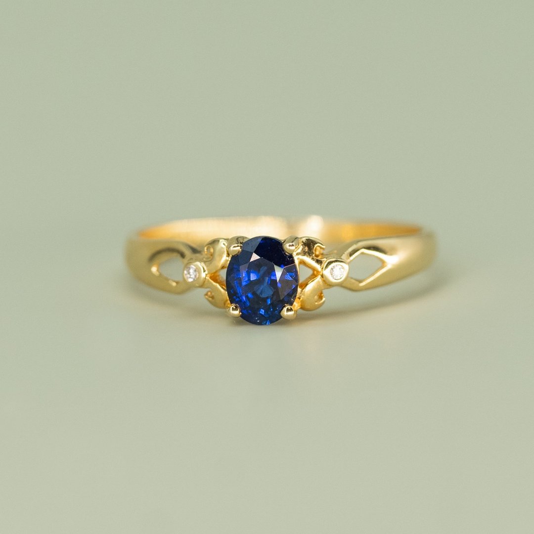 18K金蓝宝石戒指 Nigeria Blue Sapphire Venus Diamond Ring - 戒指 - 贵金属 