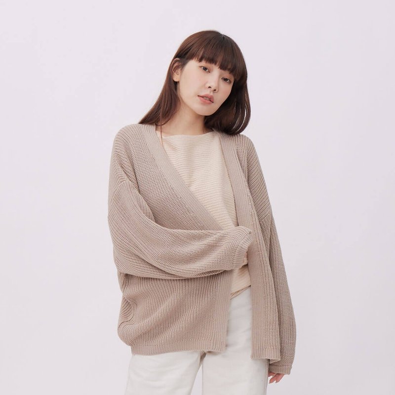 Betty拋袖開襟針織外套 - 女装针织衫/毛衣 - 其他人造纤维 卡其色
