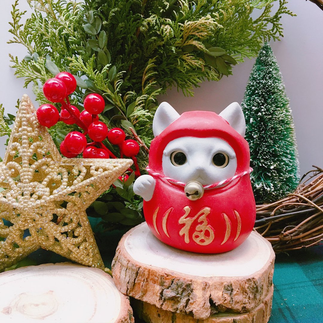 【圣诞精选】达摩招财猫 红泥发 水泥摆饰 交换礼物 - 摆饰 - 水泥 红色