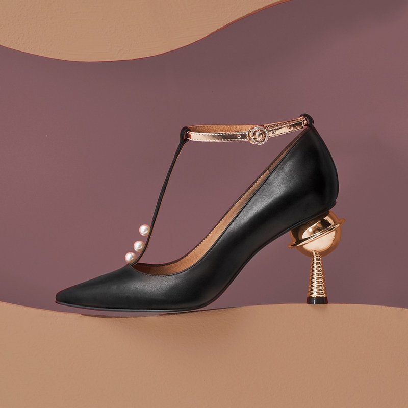| HOA | 小尖头T带珍珠高跟鞋 | 黑色 | 5376 | - 高跟鞋 - 真皮 黑色