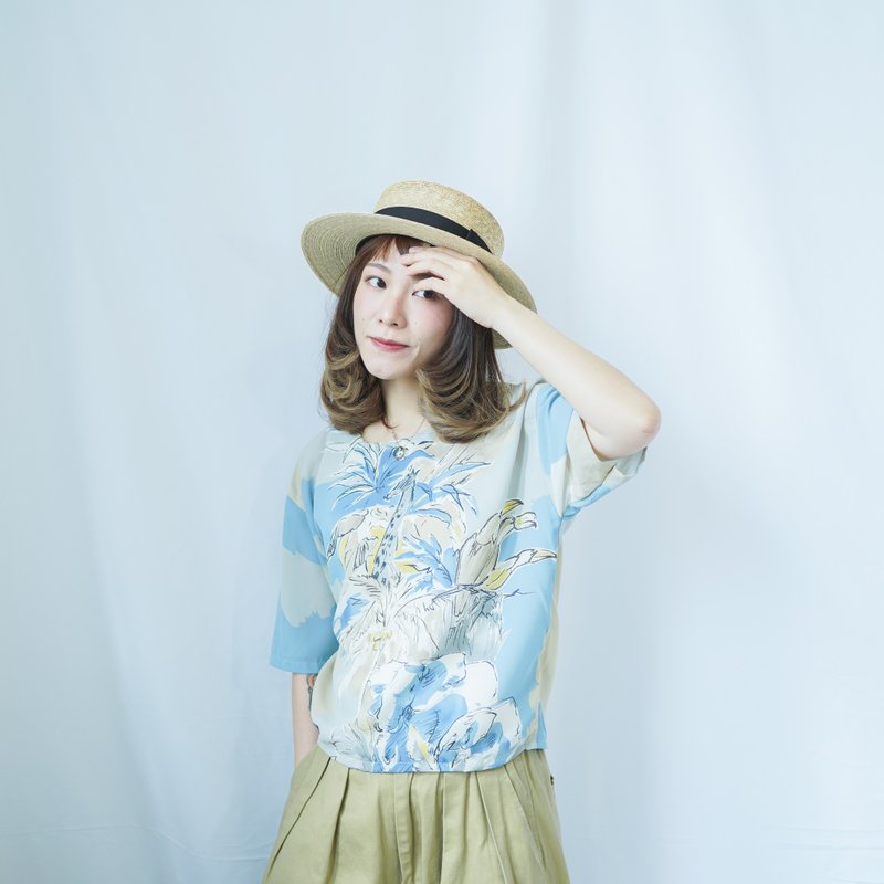 古着 II 日系 II Remake古着蓝天白云小岛屿短版衬衫  II  - 女装衬衫 - 其他人造纤维 多色