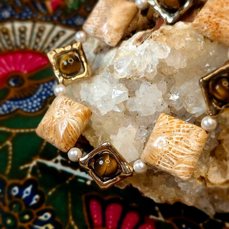 凤羽手环 | 凤尾纹珊瑚玉 | 闪电黄虎眼 | - 手链/手环 - 水晶 