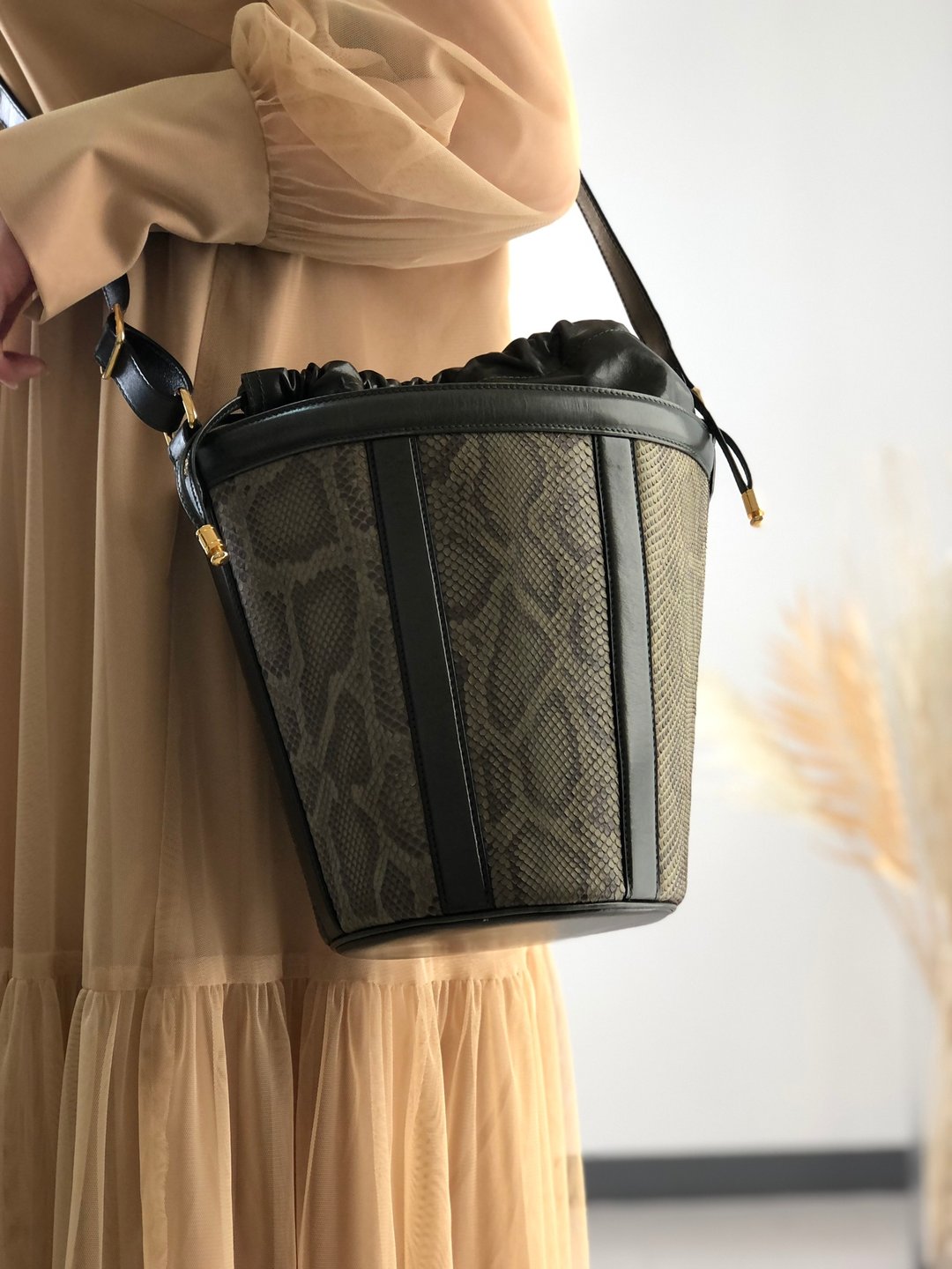 【日本直送 名牌中古包】CELINE 赛琳 蟒蛇皮水桶肩背包 棕色皮革 - 侧背包/斜挎包 - 真皮 绿色