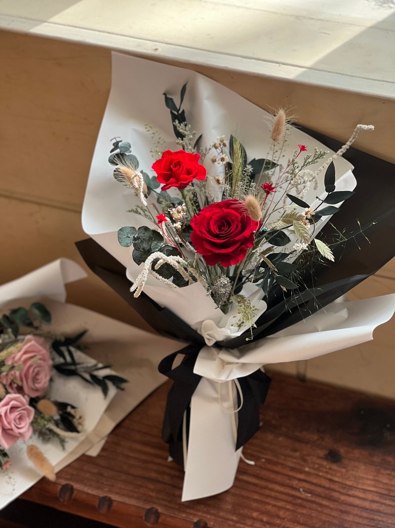 永生花 永生玫瑰花束 告白花束 求婚花束 情人节花束 不凋花 干燥 - 干燥花/捧花 - 植物．花 红色