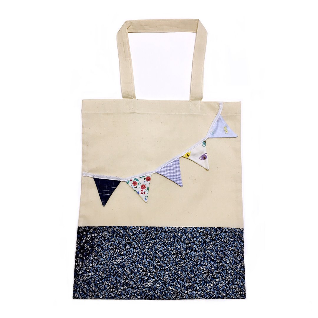 碎花拼三角旗棉布袋托特包挂肩袋散步包Tote bag - 侧背包/斜挎包 - 棉 