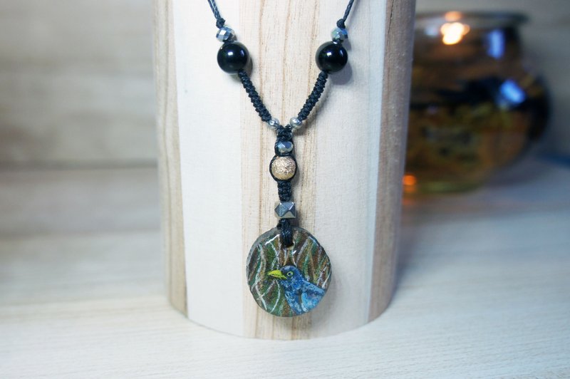 手绘黑鸟（balckbird）原木坠饰黑曜石项链／颈绳 - 项链 - 木头 咖啡色