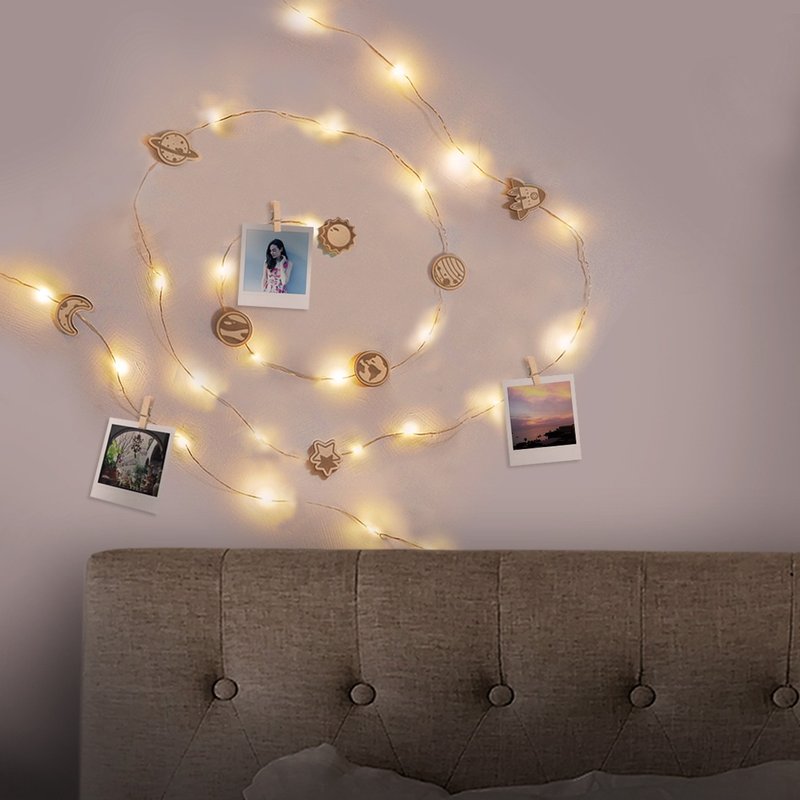 小宇宙星球－星空挂灯+万用木制卡片(长度5/10米  USB供电) - 灯具/灯饰 - 木头 卡其色